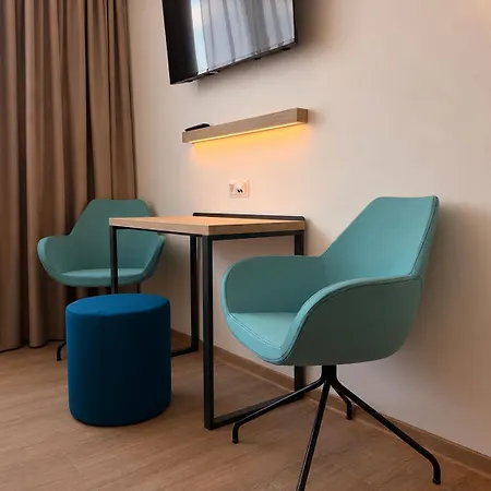 بيت ضيافة Pension Klatovy 3*